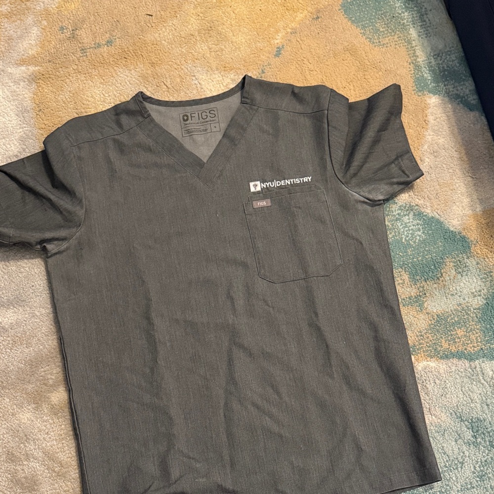 FIGS Gray Men's scrub shirt